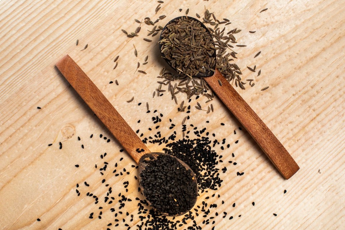 Comment l'huile de nigelle agit sur votre peau et vos défenses naturelles ? 1 Huile de nigelle bienfaits peau et immunité