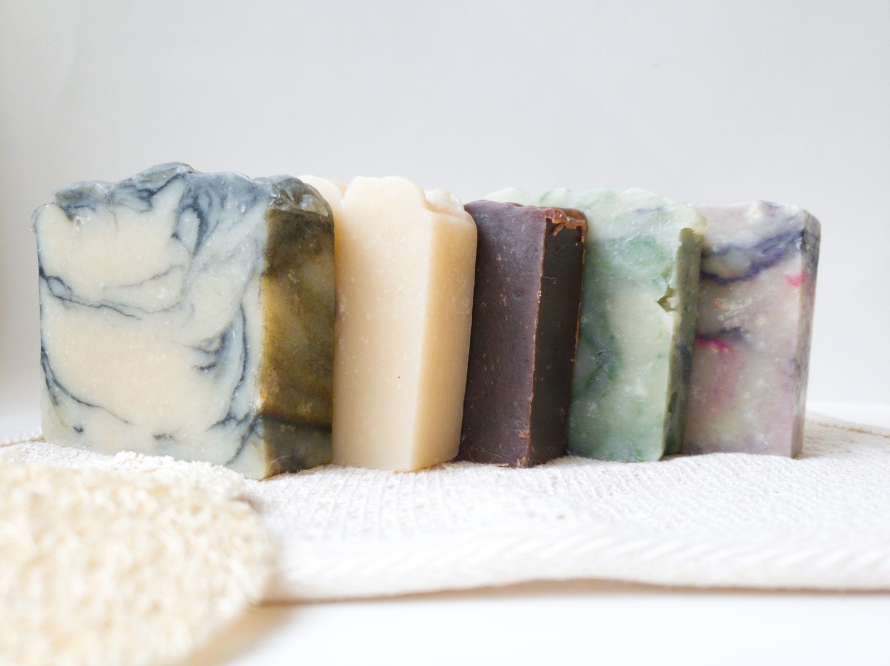Savon noir beldi marocain : le guide complet pour exfolier le corps au kessa 2 Savon artisanal naturel à l'huile d'olive pour peaux sensibles